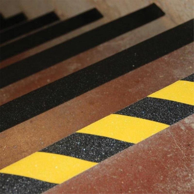 Лента противоскользящая Мельхозе 50 мм х 18.3 м желтая/черная (артикул производителя M1WR050183)