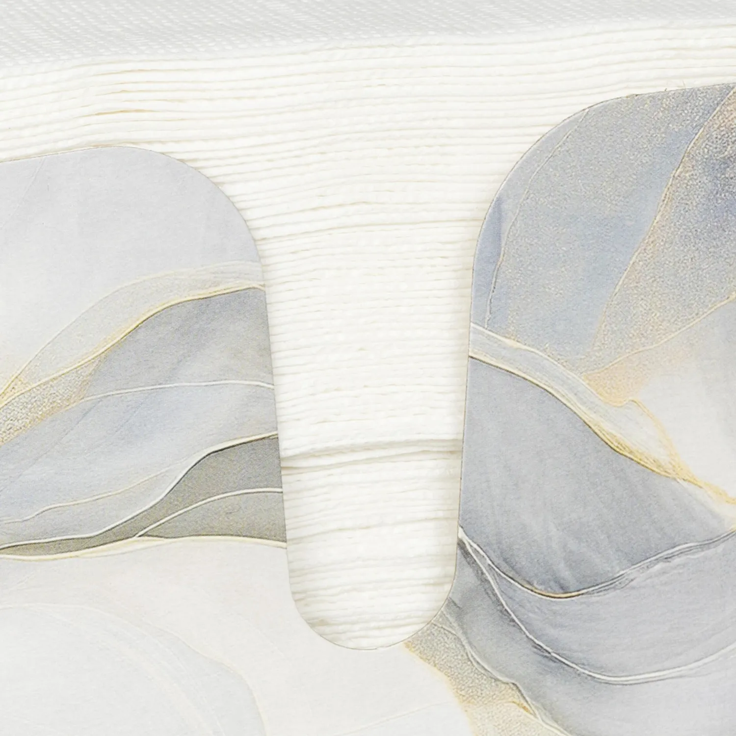 Салфетки бумажные Luscan 1 сл 24×24см белые 100штх4, спендер