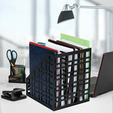 Лоток вертикальный для бумаг BRAUBERG «ULTRA», 240 мм, 3 отделения, сетчатый, сборный, черный