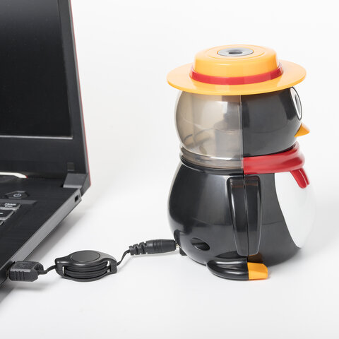 Точилка электрическая BRAUBERG, питание от USB/4 батареек АА, пингвин