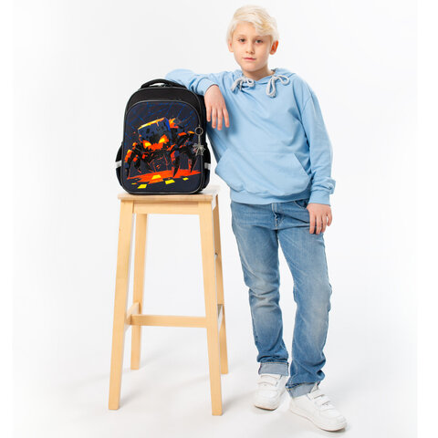 Ранец BRAUBERG QUADRO, 3 отделения, с брелком, Fire spider, 37×28х18 см