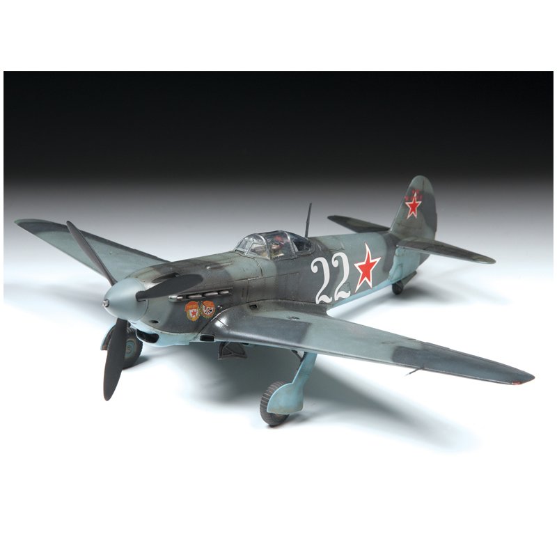 Модель для склеивания ZVEZDA «Советский истребитель Як-9Д», масштаб 1:48