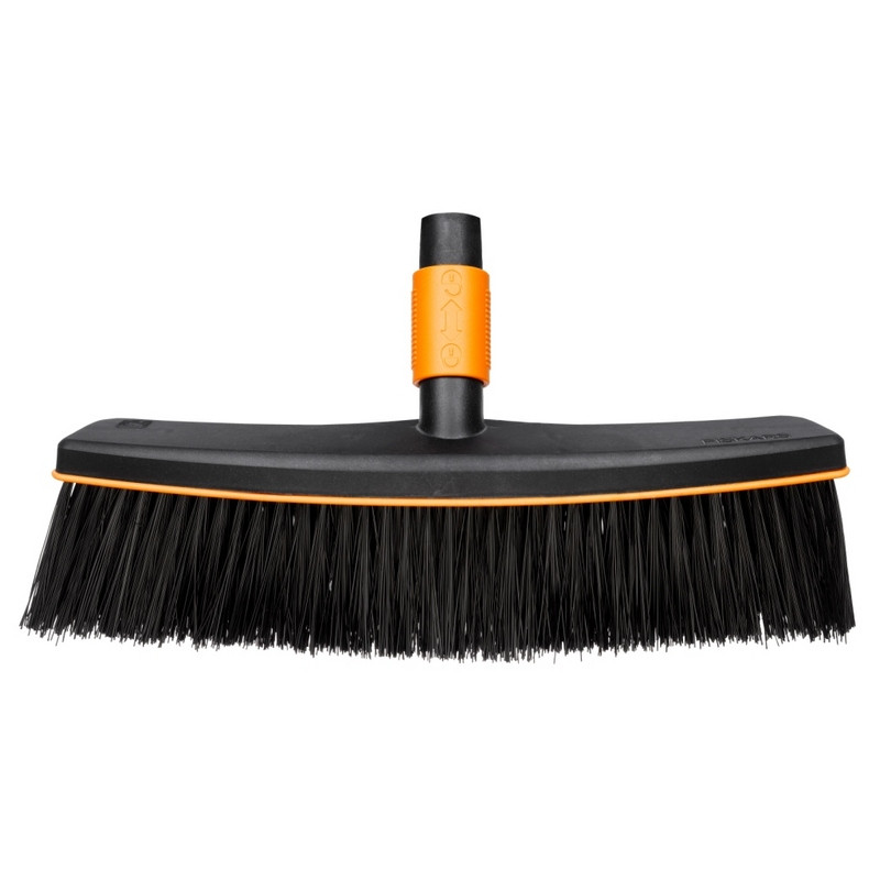 превью Метла щетка пластиковая Fiskars QuikFit (ширина рабочей части 38 см)
