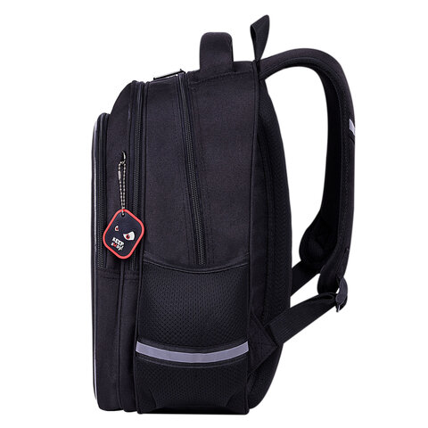 Рюкзак BRAUBERG OPTIMA, 2 отделения, с брелоком, «Keep away», СВЕТЯЩИЙСЯ, 36×27х18 см