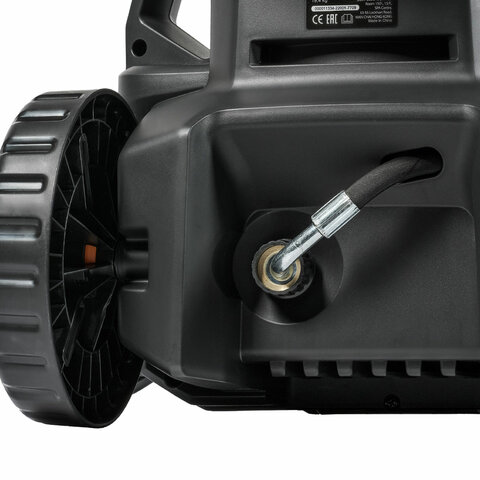 Минимойка BORT BHR-2700-R, мощность 2.5 кВт, давление 180 бар, шланг 10 м