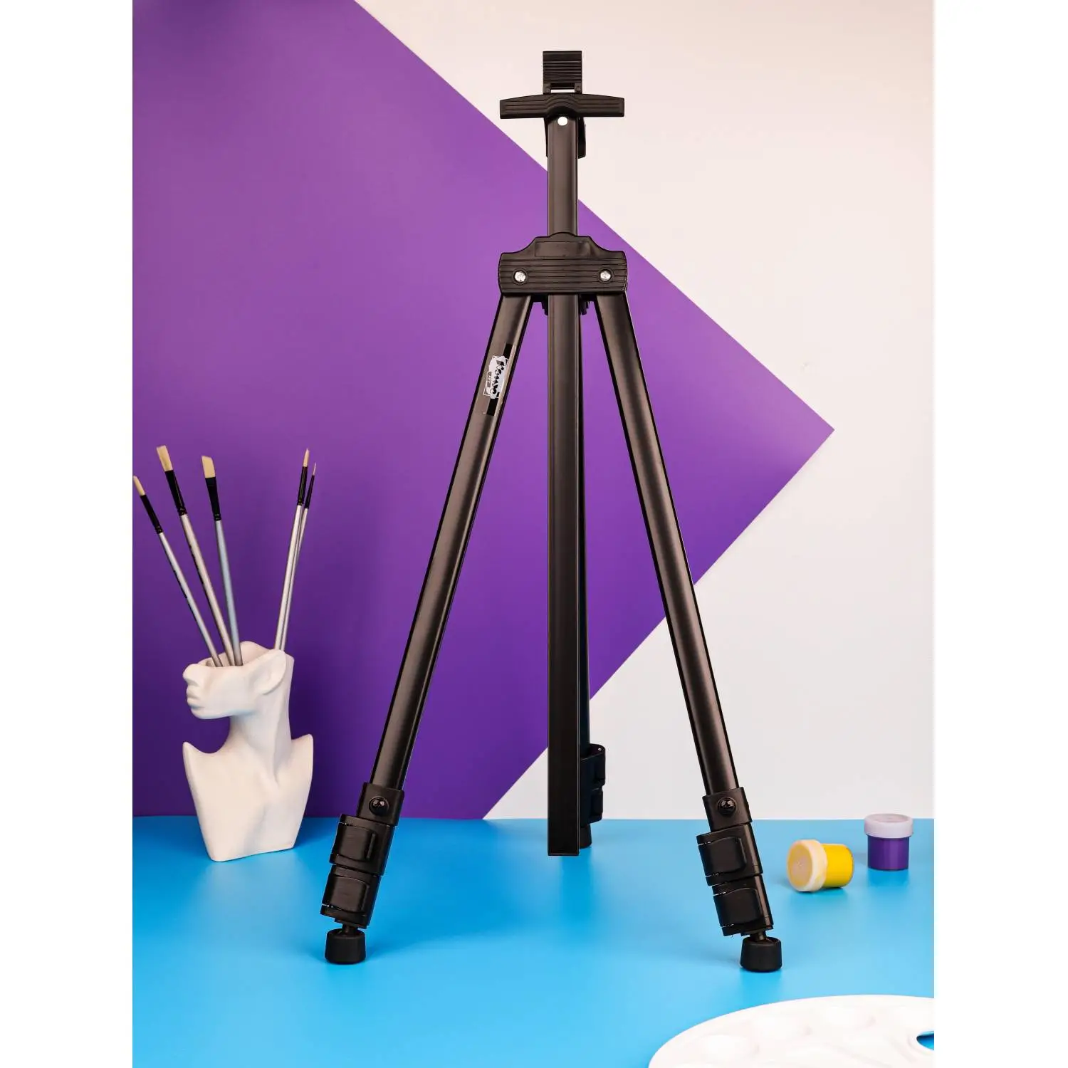 Мольберт металлический Комус Арт переносной, 94×168x89 см, с чехлом