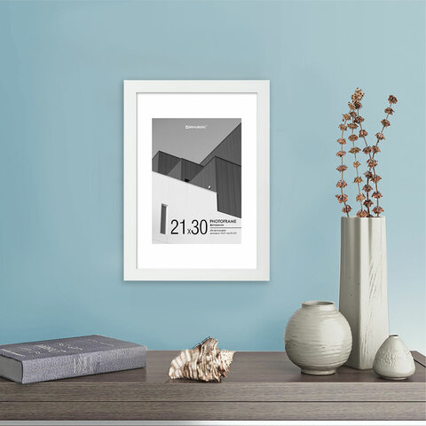 Рамка 21×30 см с паспарту 15×21 см небьющаяся, багет 20 мм пластик, BRAUBERG «New Age», белая