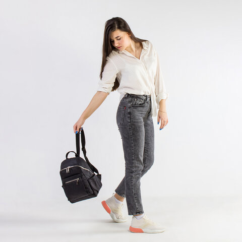 Рюкзак BRAUBERG PODIUM женский, нейлон, черный, 32×26х15 см