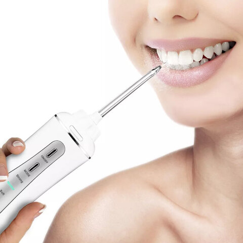 Ирригатор для полости рта KITFORT КТ-2915, портативный, емкость резервуара 0.35 л, 2 насадки, белый