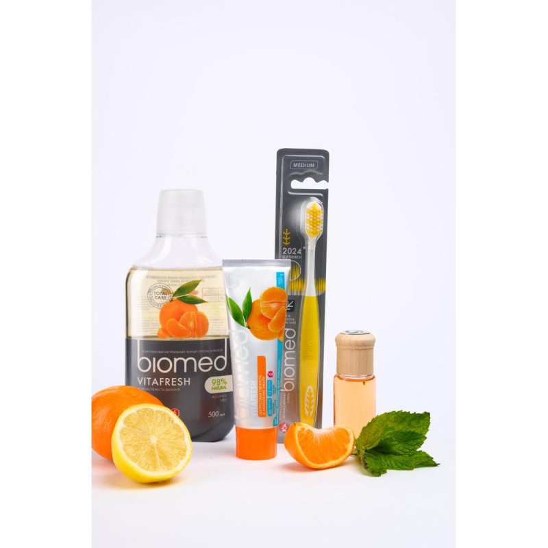 Зубная щетка Biomed Silver средней жесткости (цвет в ассортименте)