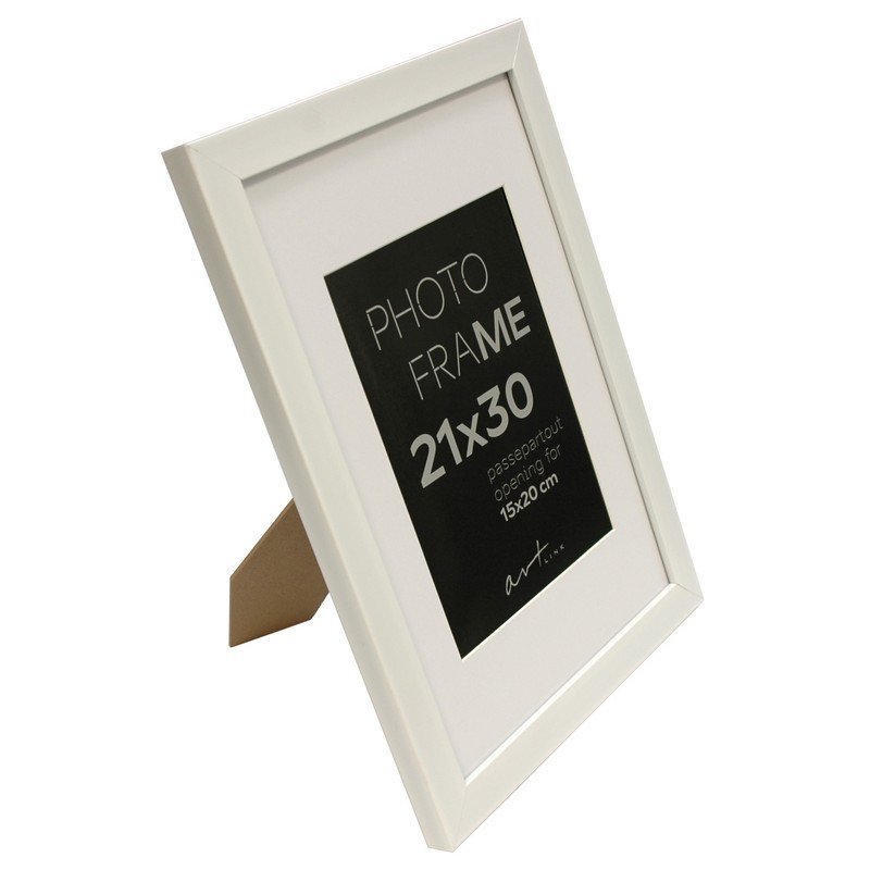 Рамка пластиковая с паспарту Gloria White 21×30 см белая
