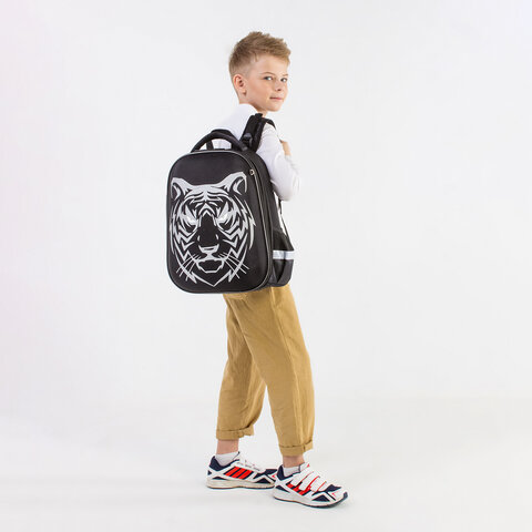 Ранец BRAUBERG SHINY, 2 отделения, «Tiger», СВЕТЯЩИЙСЯ РИСУНОК, 36×28х14 см