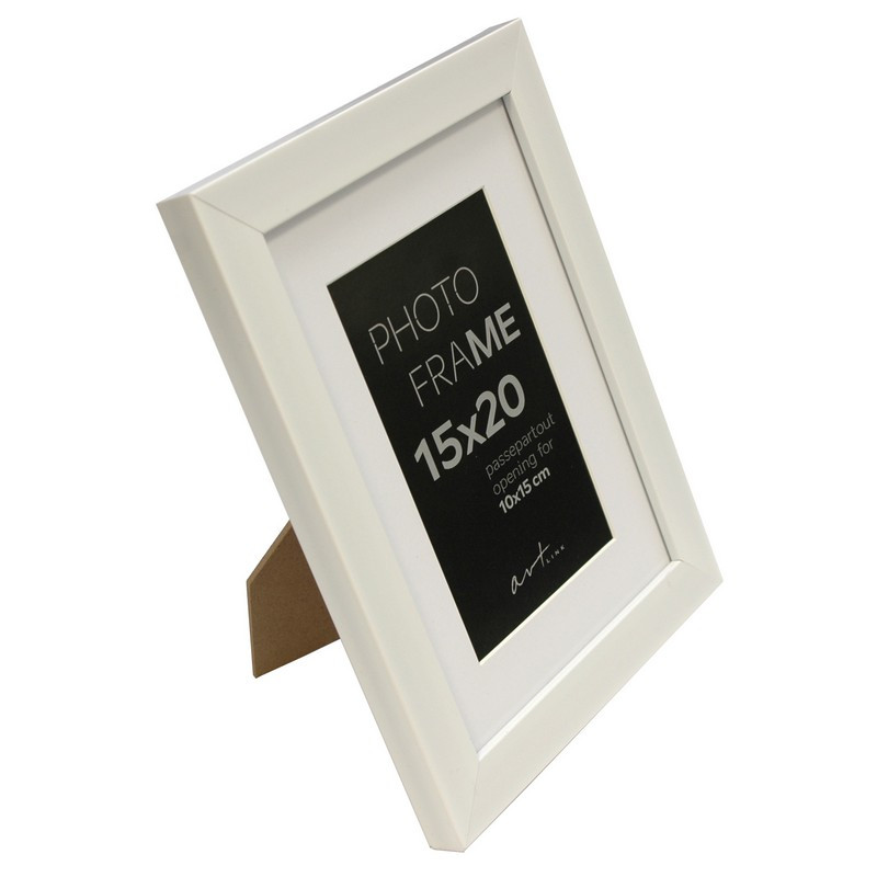 Рамка пластиковая с паспарту Gloria White 15×20 см белая