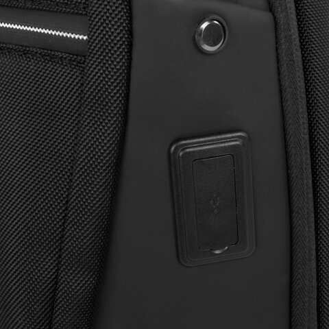 Рюкзак HEIKKI HIGH TECH (ХЕЙКИ) с отделением для ноутбука, USB-порт, черный, 46×30x10 см