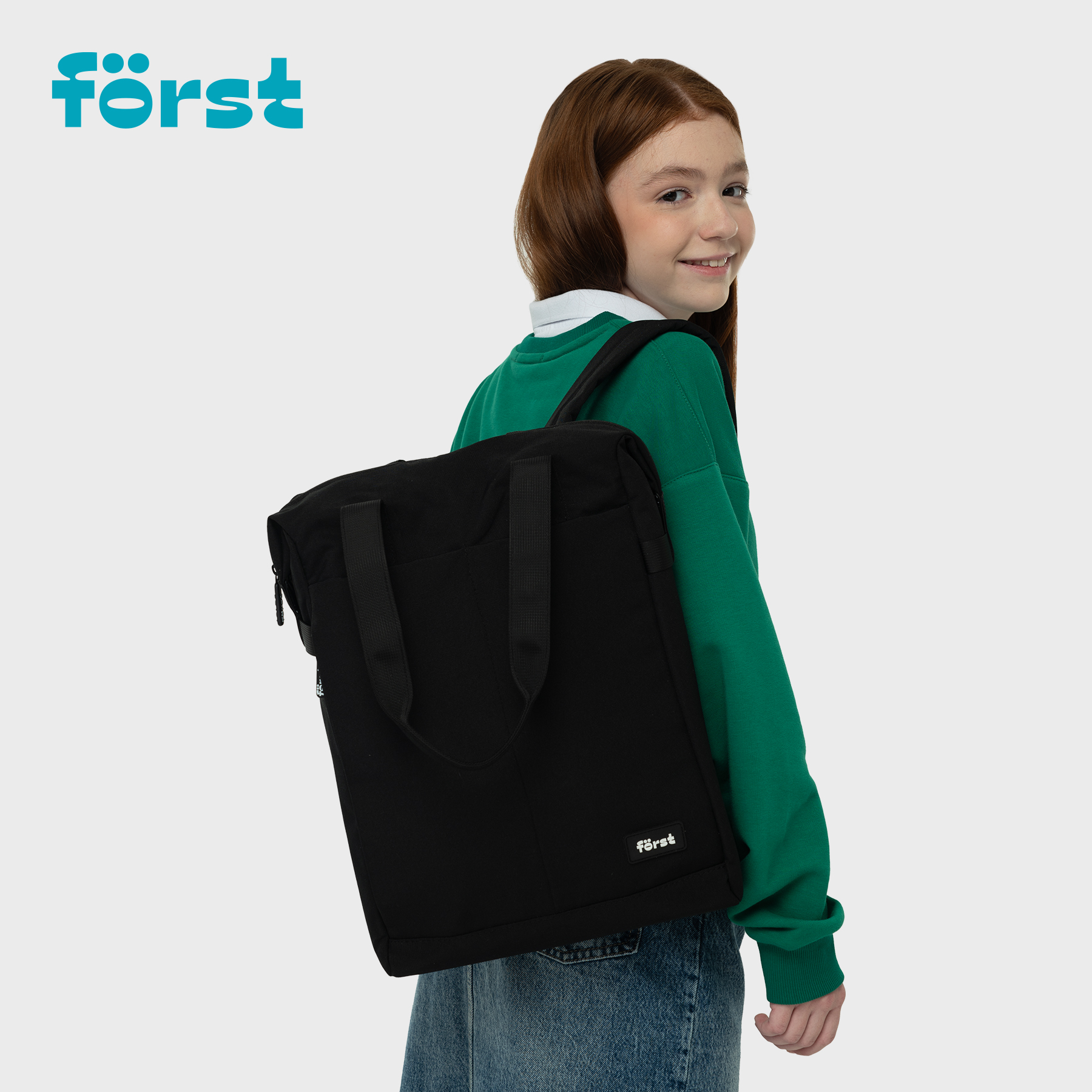 Рюкзак Först F-Casual «Dark Black» 42×28.5×12.5см, 1 отделение, 1 карман, уплотненная спинка