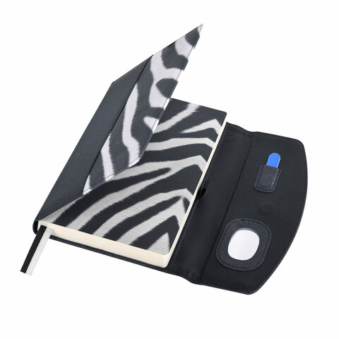 Ежедневник недатированный А5 155×213 мм BRAUBERG «Wild»под кожумагнит160 л. ZEBRAчерный116233