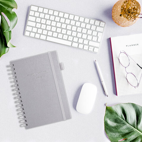 Бизнес-тетрадь на гребне А5 148×216 ммBRAUBERG «Calipso» под кожурезинкаклетка80 л. серая116253