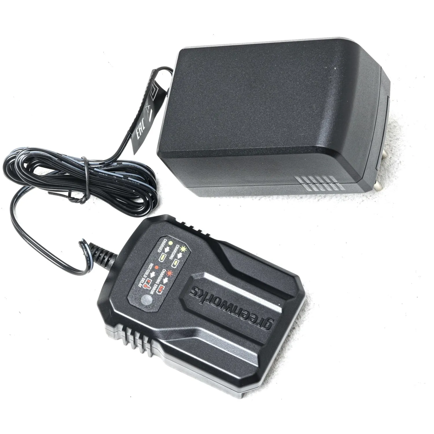 Зарядное устройство Greenworks G40UCM2M 40 В менее 5 А Li-ion (2946507)