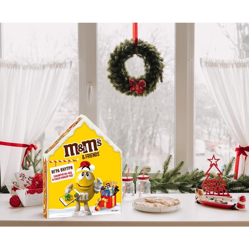 Шоколадные конфеты M&M's and Friends Имбирный домик ассорти 236 г