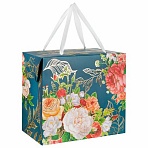 Пакет-коробка подарочный (1 штука) «Цветы», 22.5×13.5×20 см, тиснение фольгой, ламинация